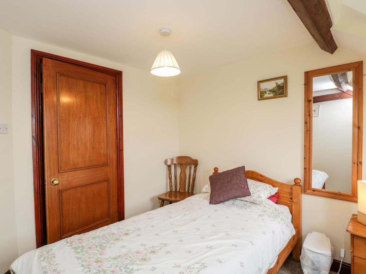 Lawn Farm Cottage Gloucester Extérieur photo