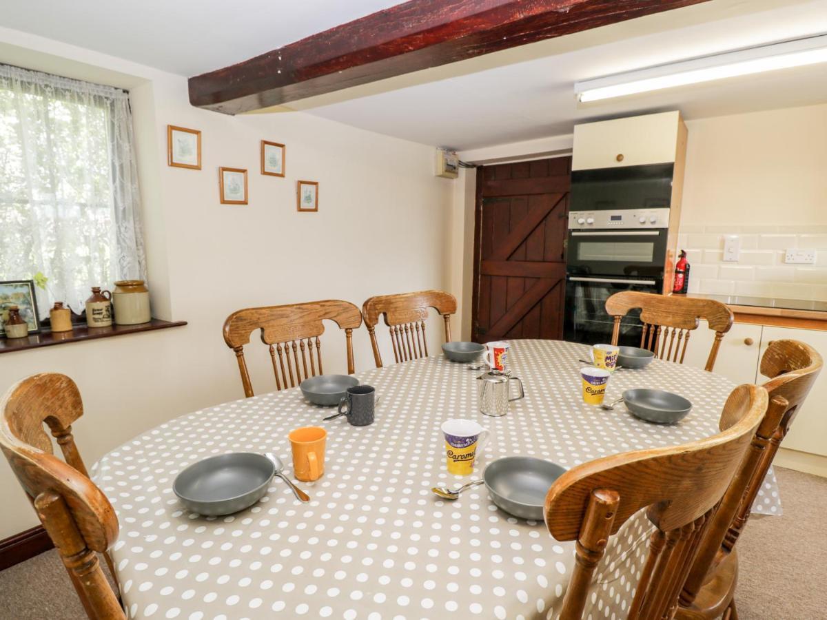 Lawn Farm Cottage Gloucester Extérieur photo